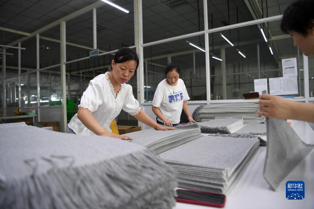 万发国际